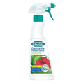 Weißes plastik-sprühflasche mit türkisfarbener düse und verschluss, beschriftet dr. beckmann gallseife flecken-spray 250ml