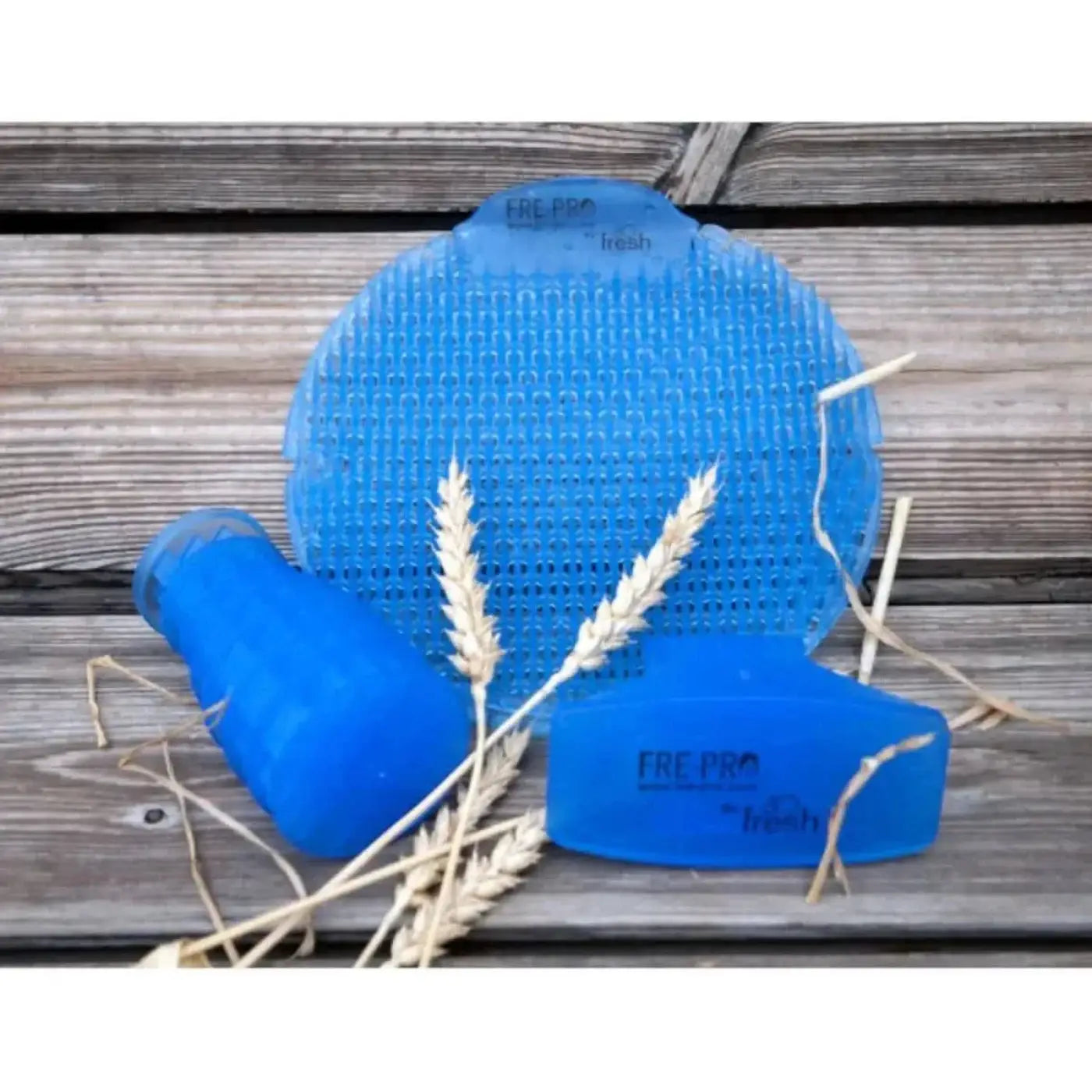 Blaue silikon badebürste mit strukturierter oberfläche und fre pro logo für frepro wave 3d urinaleinlage