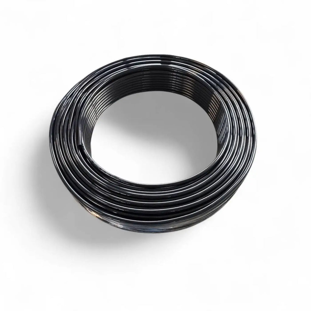 Coiled milury wasserschlauch schwarz 50 meter aus metall draht in kreisförmiger form gewickelt