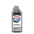 Sonax gummipfleger aerosoldose in dunkelgrau mit transparenter kappe zur reinigung und schutz von gummiteilen im auto
