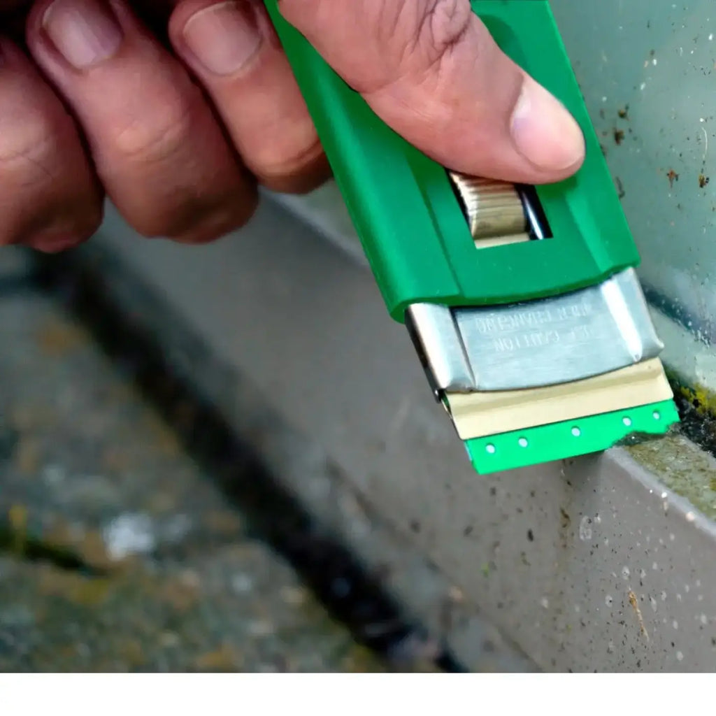 Grüner plastikgriff-putty knife mit metallklinge und gezahnter kante unger kunststoffklingen 4cm srB4P 10 stück